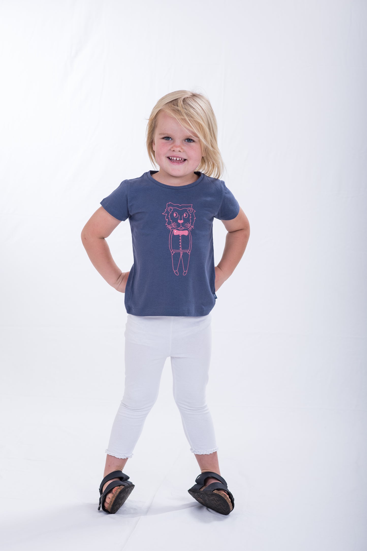 Red Lion - Short Sleeved T-shirt