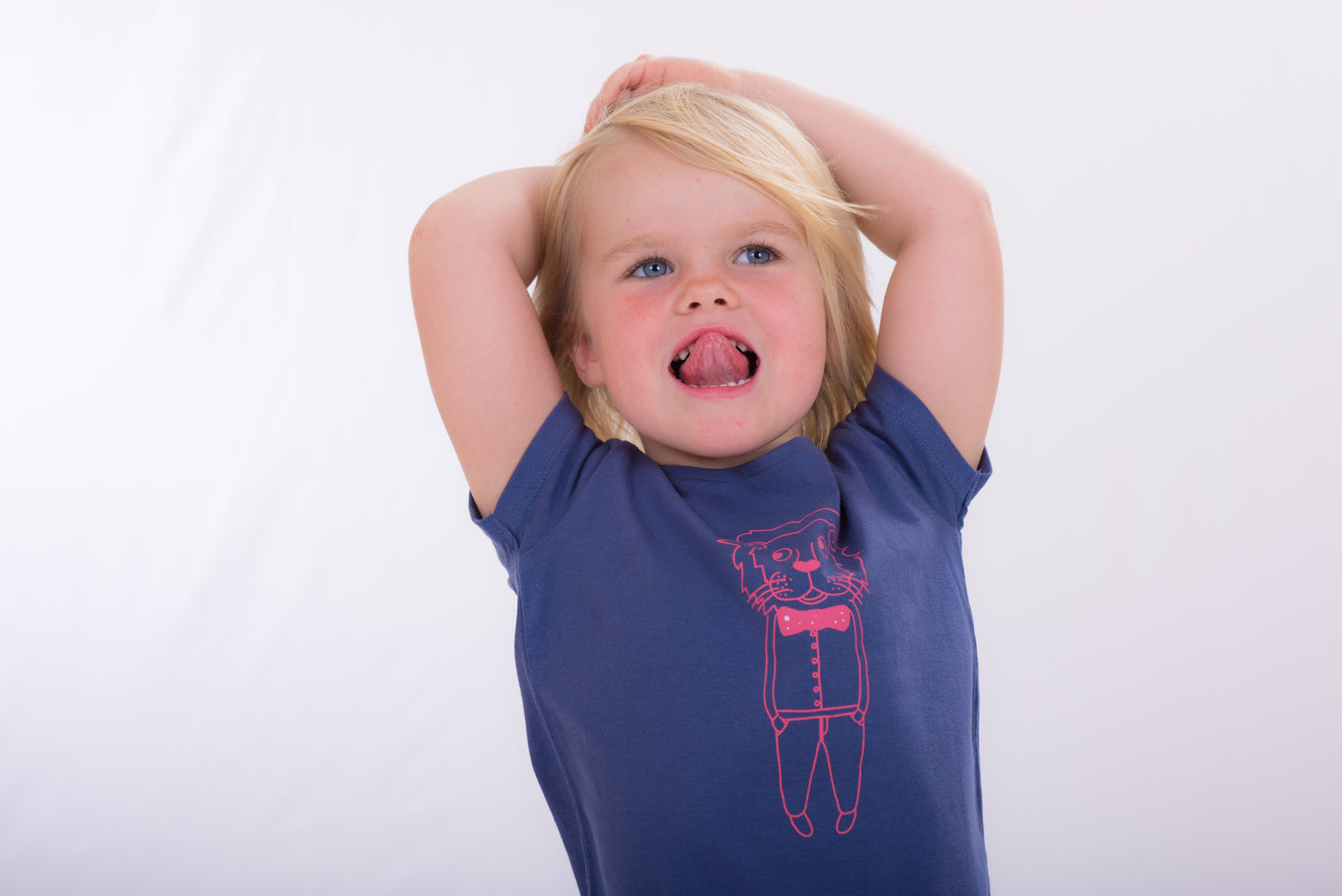 Red Lion - Short Sleeved T-shirt