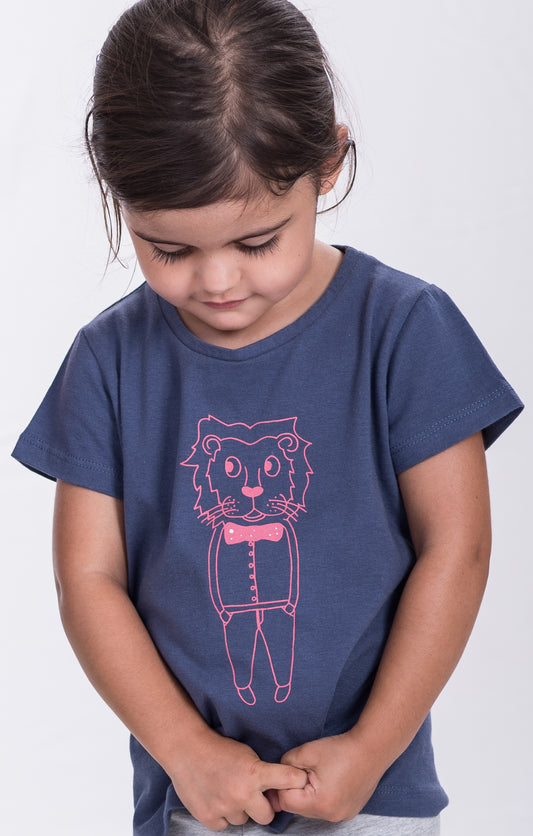 Red Lion - Short Sleeved T-shirt